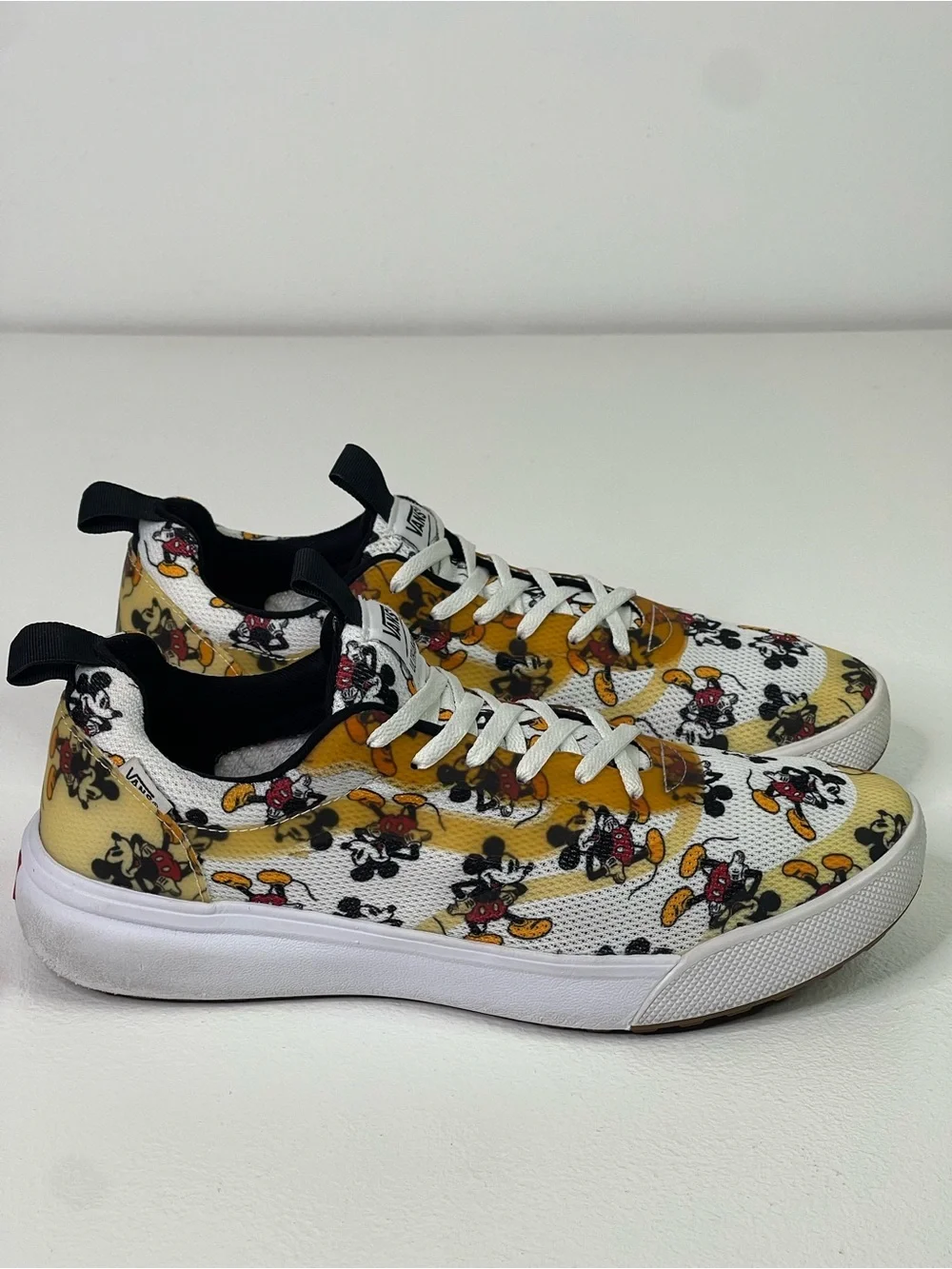 Vans x Disney UltraRange Rapidweld Mickey Mouse Sneakers Mens 10.5 Womens 12